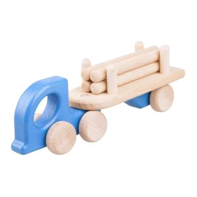 Camion albastru cu bușteni