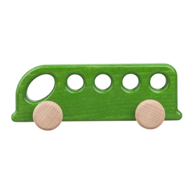 Autobuz de lemn verde