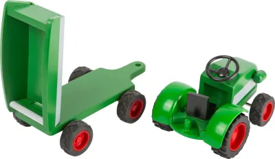 Tractor cu remorcă din lemn