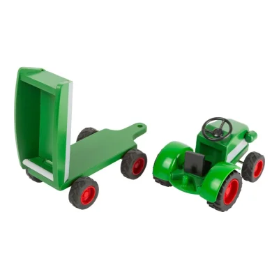 Tractor cu remorcă din lemn